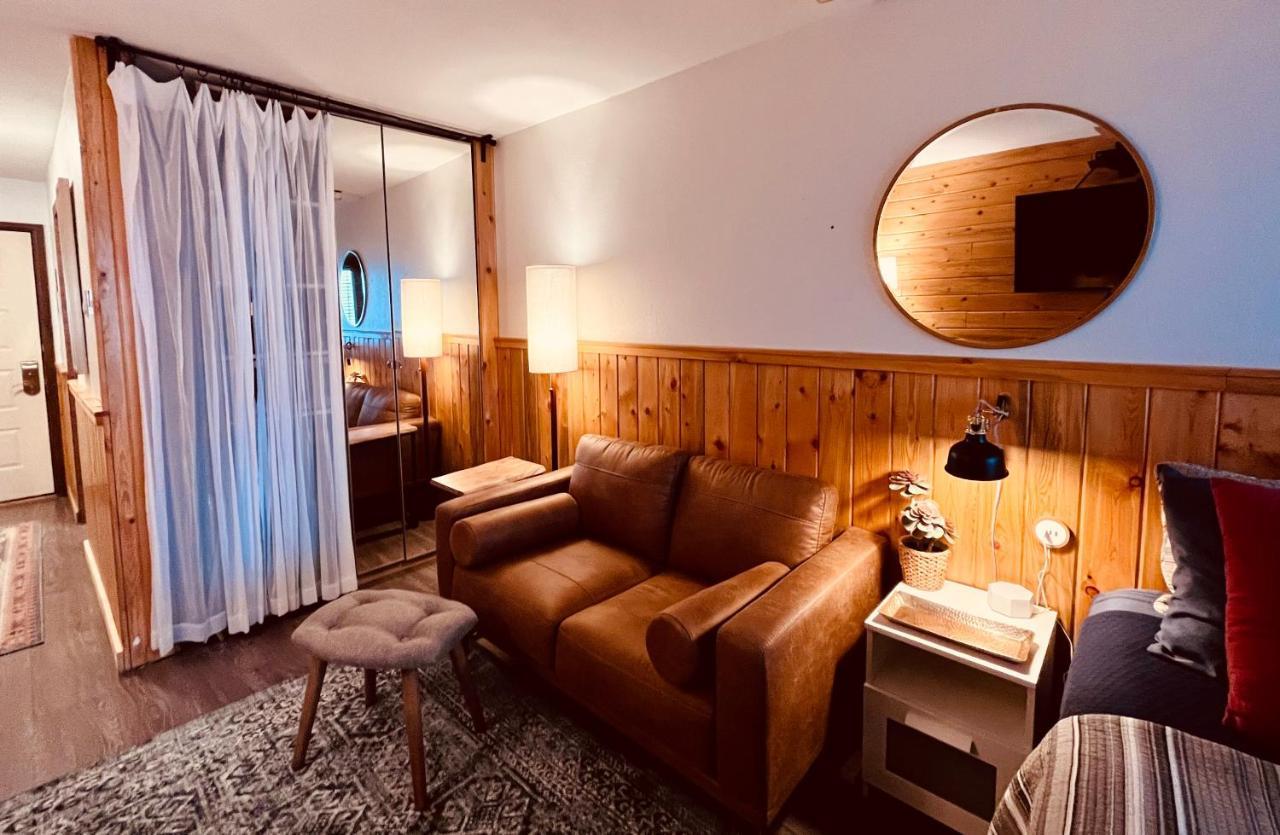 Doco Rocky Mountain Vacation Rental-Queen Suite With Resort Amenities غرانبي المظهر الخارجي الصورة